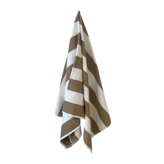 eco-stripe-pool-towel-linen